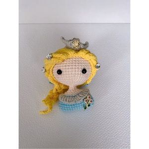 Elsa crocheted hair clip for little girls